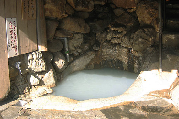 中辺路 湯峯温泉 つぼ湯（湯ぶね）