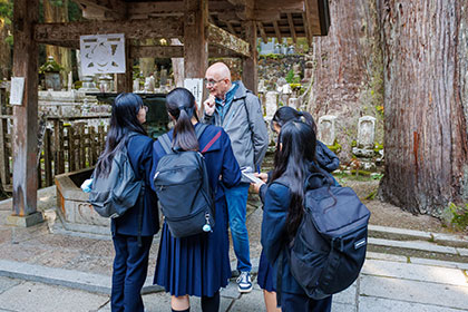 外国人にインタビュー